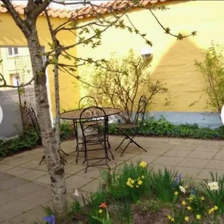 Hotell Skuespiller Centralen 2*